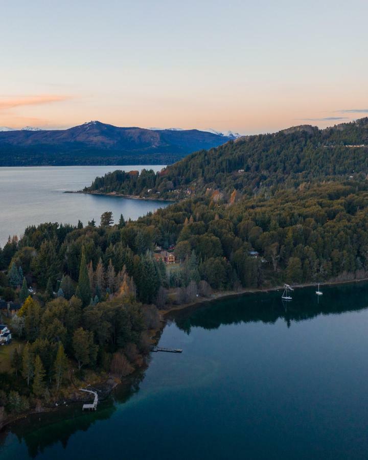 Hotel Peninsula Petit San Carlos de Bariloche Esterno foto